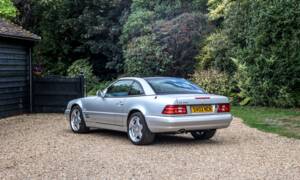 Image 3/43 of Mercedes-Benz SL 280 (2002)