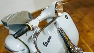 Image 4/14 de Piaggio Vespa 125 (1961)
