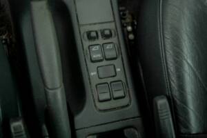 Image 21/29 of Volvo V40 2.0 16V (1999)