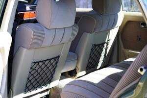 Afbeelding 13/16 van Mercedes-Benz 450 SEL 6,9 (1980)