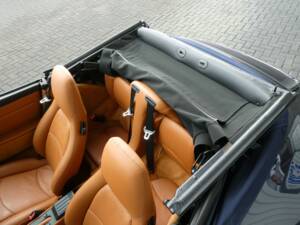 Image 15/29 of Porsche 911 Carrera (1995)