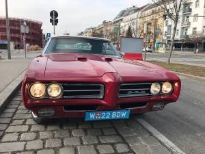Image 18/36 of Pontiac GTO (1969)