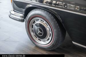 Image 11/15 de Mercedes-Benz 300 SEL 6.3 (1972)
