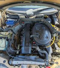 Image 42/42 of Mercedes-Benz 300 CE (1988)