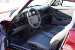 Image 2/15 of Porsche 911 Carrera 4S (1995)