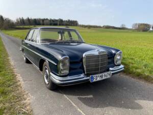 Image 1/52 of Mercedes-Benz 250 S (1967)
