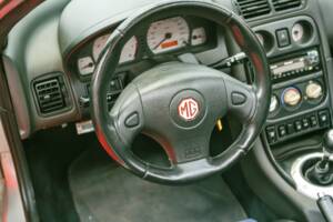 Image 25/29 of MG TF 120 (2003)