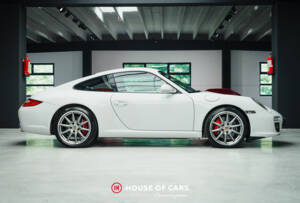 Image 5/24 of Porsche 911 Carrera S (2010)