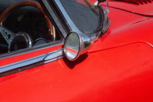 Image 32/50 de Jaguar Type E (2+2) (1969)