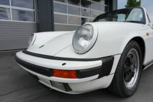 Bild 16/51 von Porsche 911 Carrera 3.2 (1986)