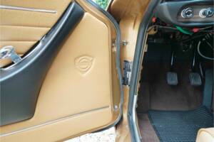 Image 45/50 of Volvo 1800 E (1971)