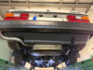 Bild 41/43 von Volvo 240 (1989)