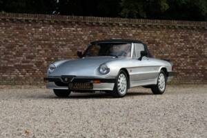 Image 7/50 de Alfa Romeo 2.0 Spider QV (1988)