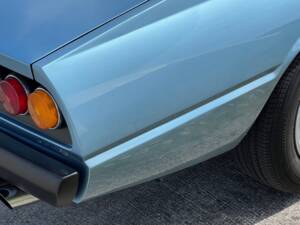 Bild 24/54 von Ferrari 365 GT4 2+2 (1975)