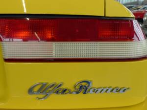 Bild 28/39 von Alfa Romeo 2.0 Spider (1992)