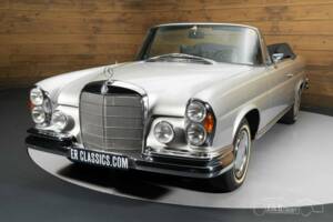 Afbeelding 18/19 van Mercedes-Benz 280 SE (1969)
