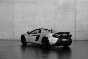 Bild 8/50 von McLaren 650S Spider (2016)