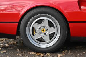 Imagen 8/28 de Ferrari 328 GTB (1989)