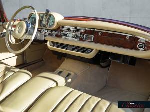 Bild 20/48 von Mercedes-Benz 280 SE (1969)