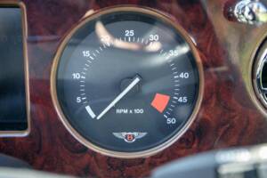 Image 14/50 of Bentley Azure Mulliner (1996)