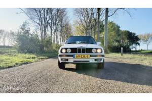 Afbeelding 6/36 van BMW 325ix Touring (1991)