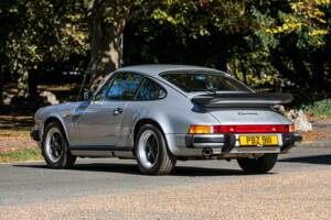 Bild 4/42 von Porsche 911 Carrera 3.2 (1989)