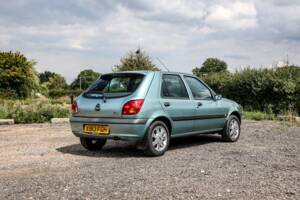 Bild 13/26 von Ford Fiesta 1.25i (2000)