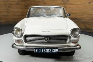 Imagen 5/8 de Peugeot 404 Convertible (1966)