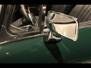 Image 39/40 of MG MGB (1974)