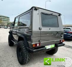 Image 6/10 de Mercedes-Benz 300 GD (SWB) (1980)