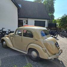 Bild 4/8 von SIMCA 8 - 1200 (1951)