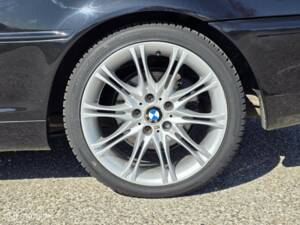 Image 8/38 of BMW 323Ci (2000)