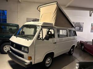 Image 2/34 de Volkswagen T3 Multivan 1.6 TD (1990)