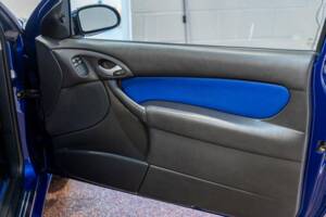 Image 24/50 de Ford Focus RS (2002)