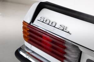 Image 30/35 de Mercedes-Benz 500 SL (1984)