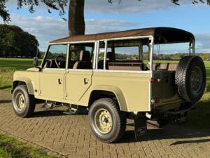 Bild 18/31 von Land Rover Defender 110 (2005)