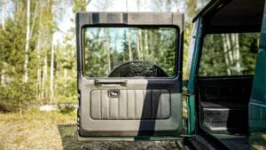 Bild 19/45 von Mercedes-Benz 300 GE (lang) (1991)