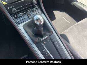 Bild 19/29 von Porsche 718 Cayman GT4 (2019)