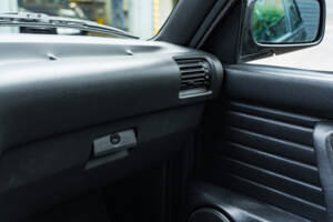 Image 32/57 of BMW M3 (1988)