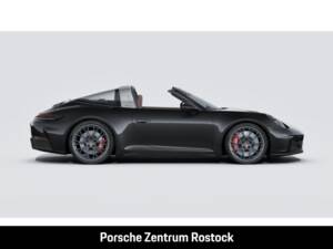 Image 6/14 of Porsche 911 Carrera 4S (1900)