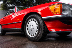 Image 55/59 of Mercedes-Benz 300 SL (1989)