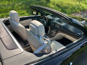 Bild 12/18 von Mercedes-Benz SL 500 (2012)