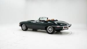 Image 5/15 de Jaguar E-Type (1970)