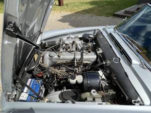 Image 21/25 of Mercedes-Benz 230 SL (1965)