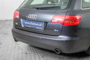 Immagine 28/45 di Audi A6 Avant 2.4 (2006)