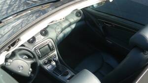 Image 21/26 de Mercedes-Benz SL 350 (2004)