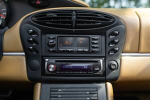 Image 41/50 de Porsche Boxster (2000)