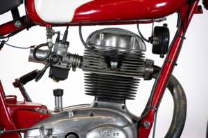 Bild 32/50 von Mondial 175 Turismo Veloce (1956)
