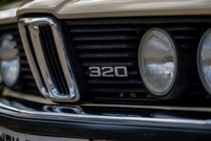Image 27/48 of BMW 320/6 (1980)