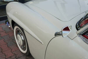 Imagen 11/50 de Mercedes-Benz 190 SL (1962)